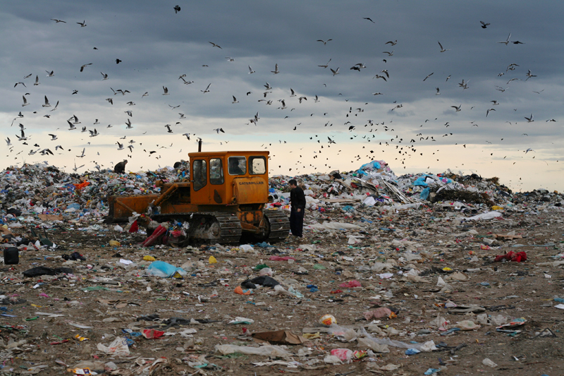 Landfill in Romania, which has one of the lowest recycling rates in Europe: 1%.<br />ROMANIA, Timisoara | 2008